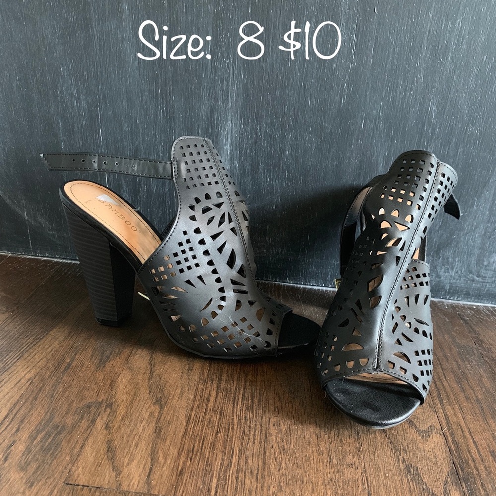 Black heels with cutout front